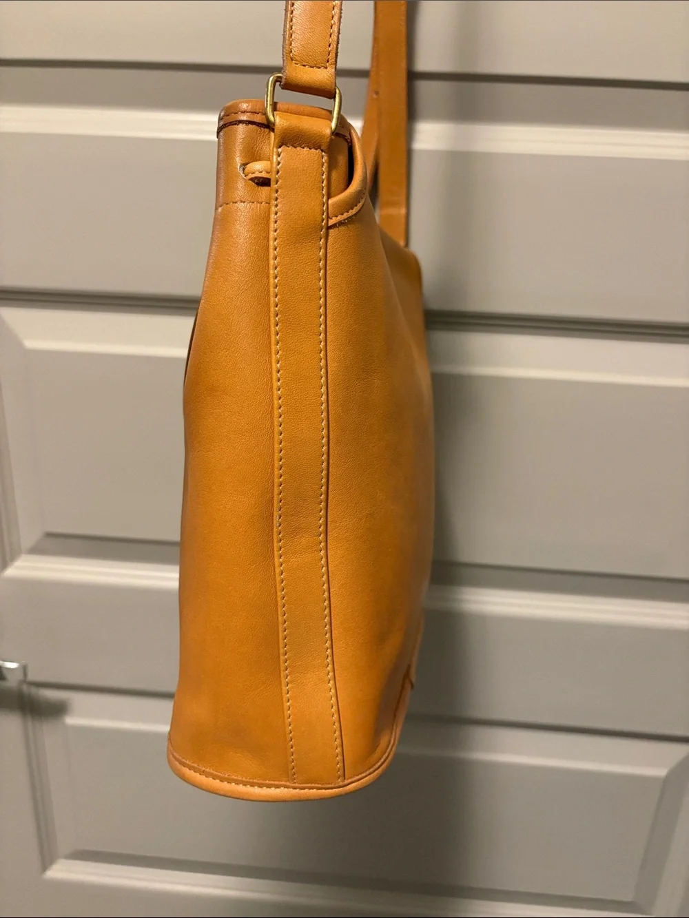 Coach 4025 Lightweights Collection Shoulder  Pouch